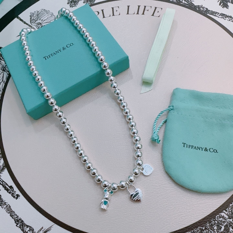 T*f*ny necklaces